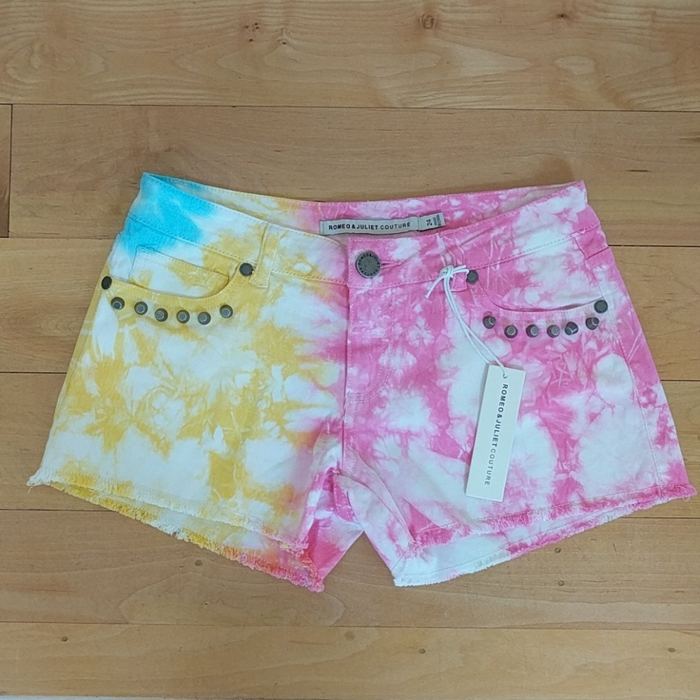 🌺 Romeo & Juliet Couture Tie Dye Studded Short